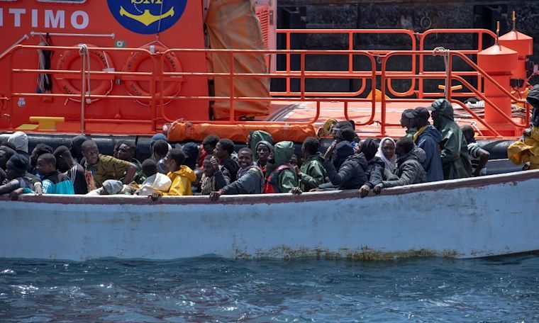 Migration irrégulière : Une pirogue partie de Saint-Louis débarque en Espagne avec 79 migrants