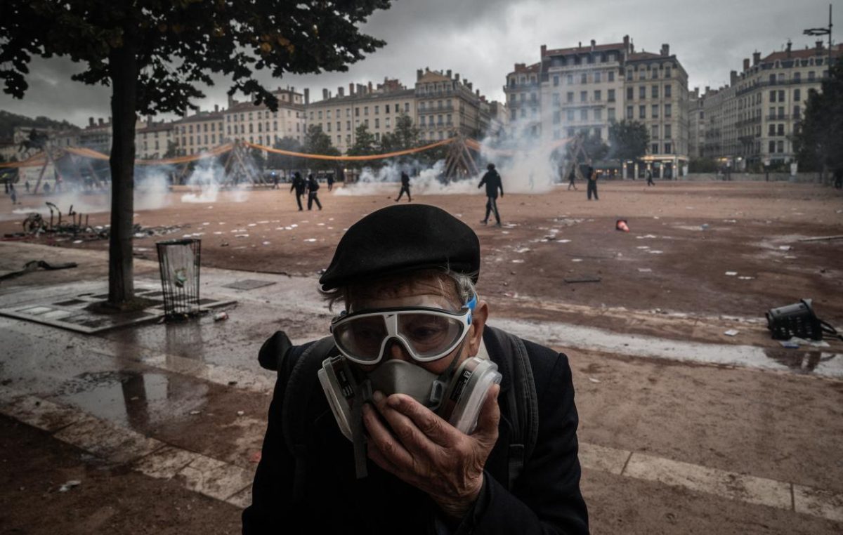 France : Demonstrasioŋaji ngam yeddude seerugol nguurndam, haɓreji e jaayngol jawdi e doole ummii e saareji mawɗi keewɗi