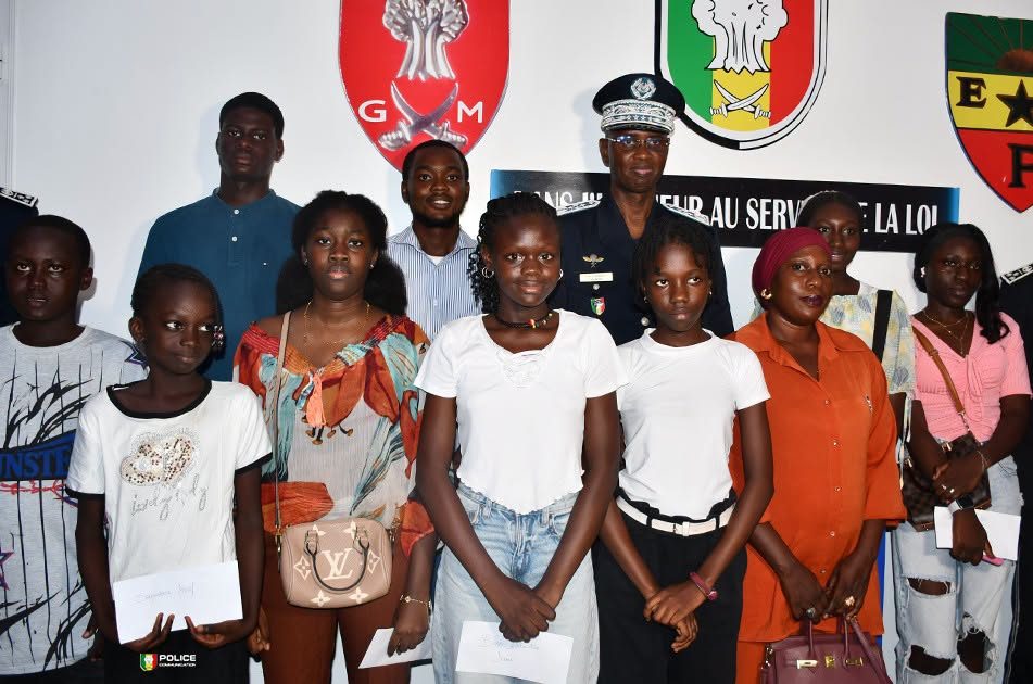 Sénégal : La Police nationale octroie des bourses scolaires aux orphelins de ses agents disparus